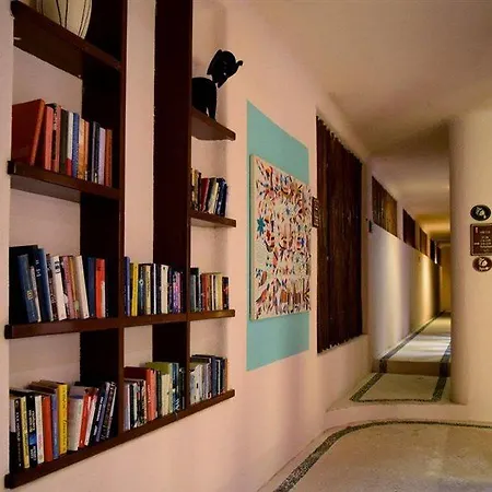 Tortuga Hotel